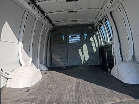 2022 Chevrolet Express 2500