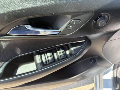 2017 Chevrolet Cruze LS Auto