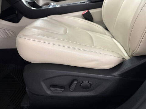 2021 Ford Edge Titanium