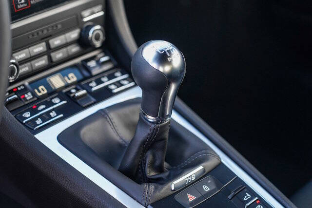 2025 Porsche 718 Cayman S