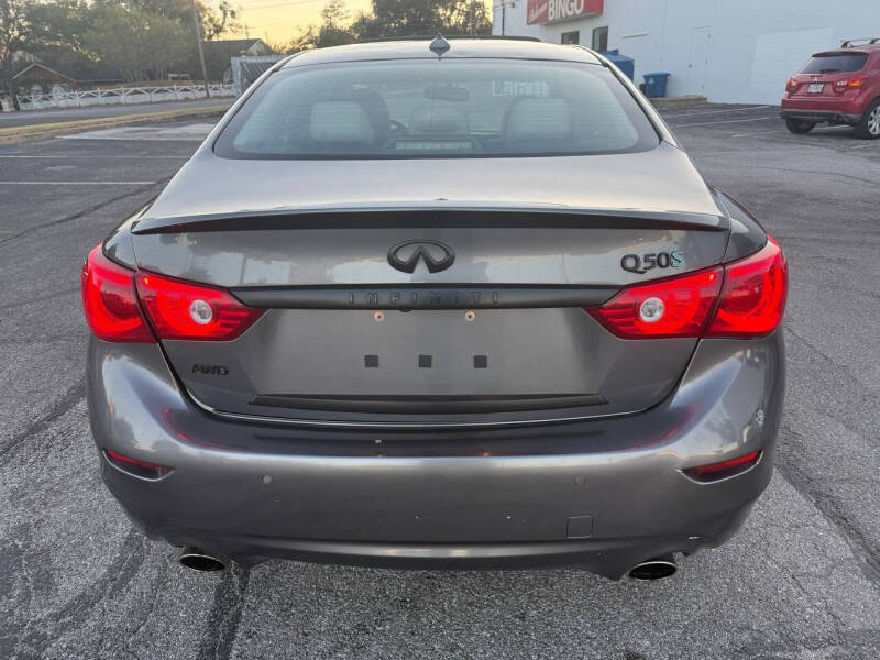 2017 Infiniti Q50 Hybrid Premium