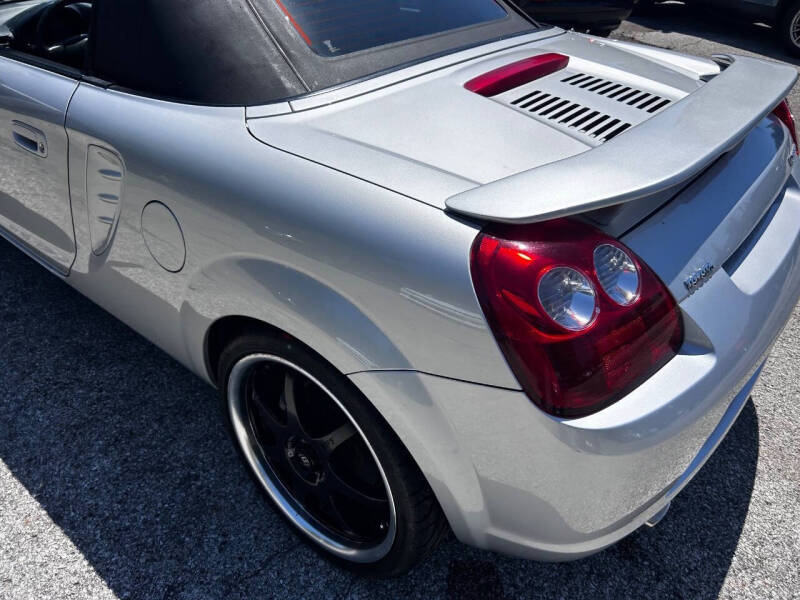 2003 Toyota MR2 Spyder