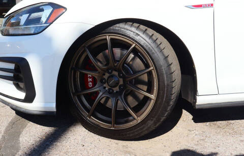 2019 Volkswagen Golf GTI S