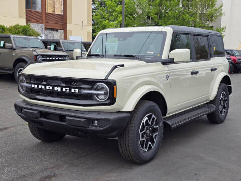 2026 Ford Bronco Outer Banks