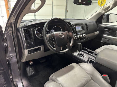 2018 Toyota Sequoia SR5