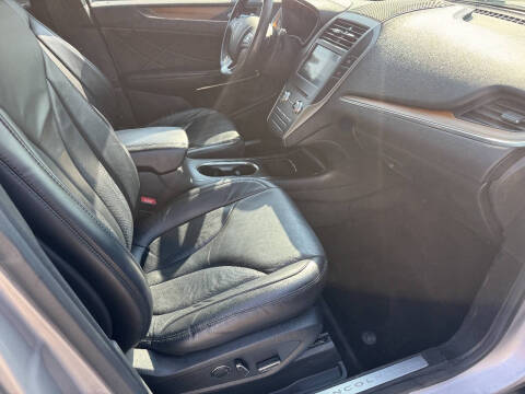 2017 Lincoln MKC Select