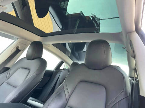 2019 Tesla Model 3 Mid Range