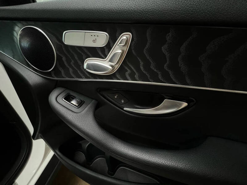 2017 Mercedes-Benz GLC GLC 300