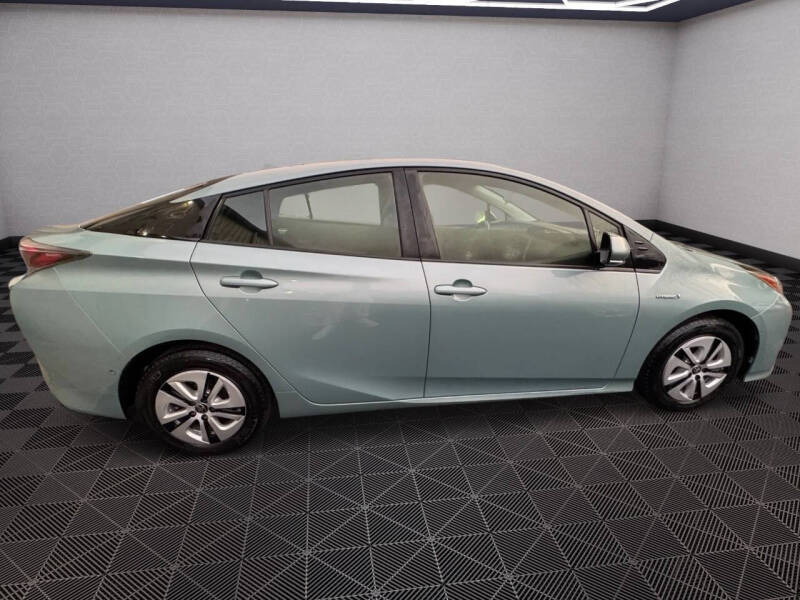 2017 Toyota Prius Three