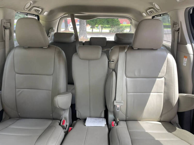 2015 Toyota Sienna