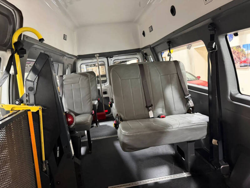 2014 Ford E-Series E-250