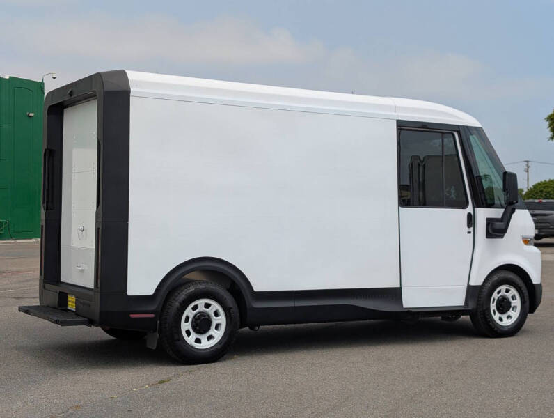 2025 Chevrolet BrightDrop 400