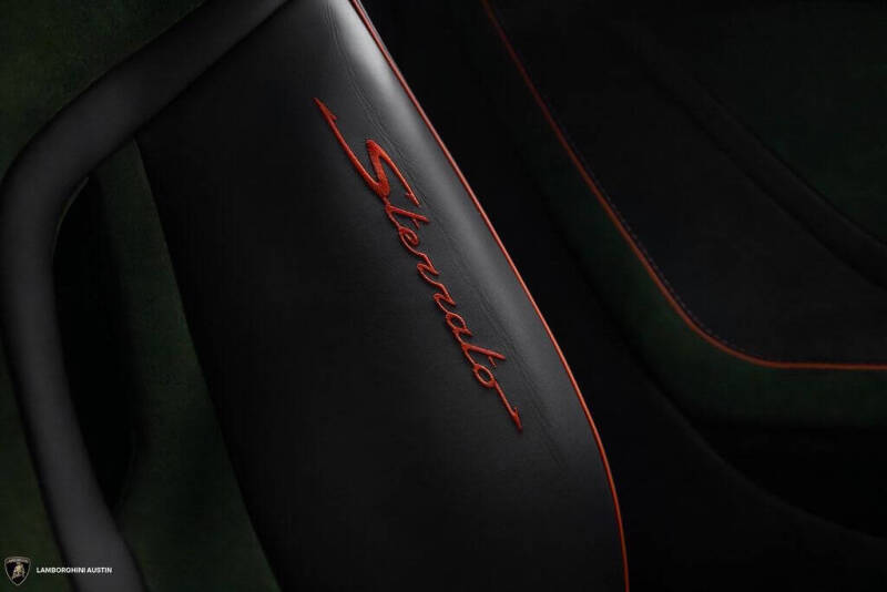 2024 Lamborghini Huracan Sterrato