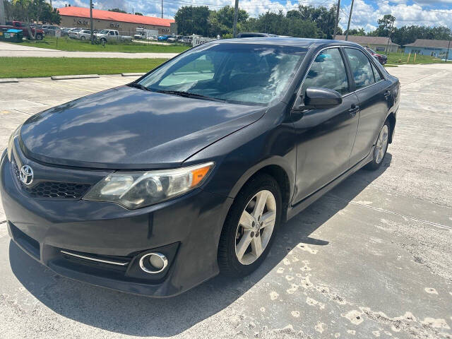 2014 Toyota Camry SE