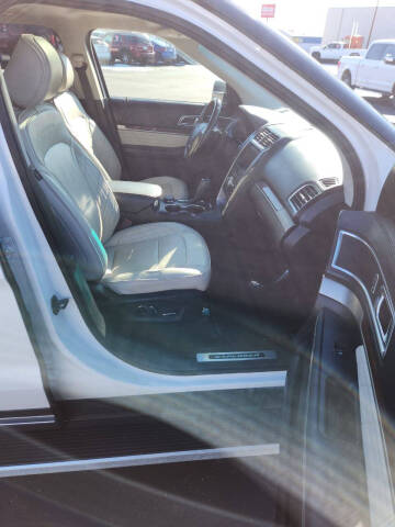 2016 Ford Explorer Platinum