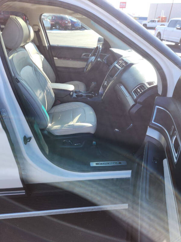 2016 Ford Explorer Platinum