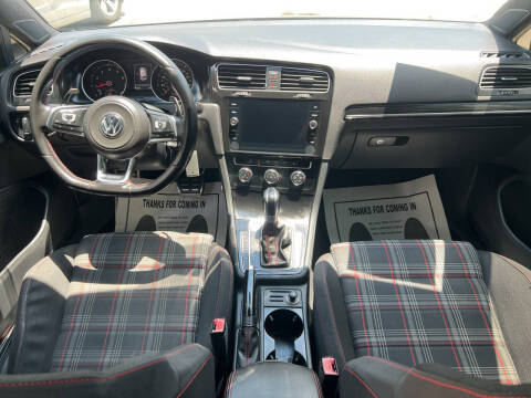 2016 Volkswagen Golf GTI S