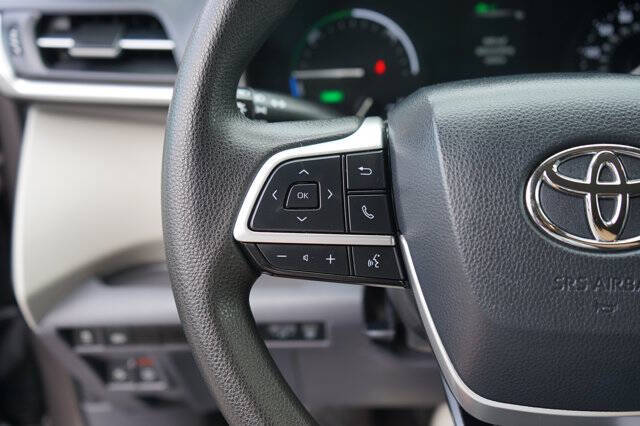 2021 Toyota Sienna LE 8-Passenger