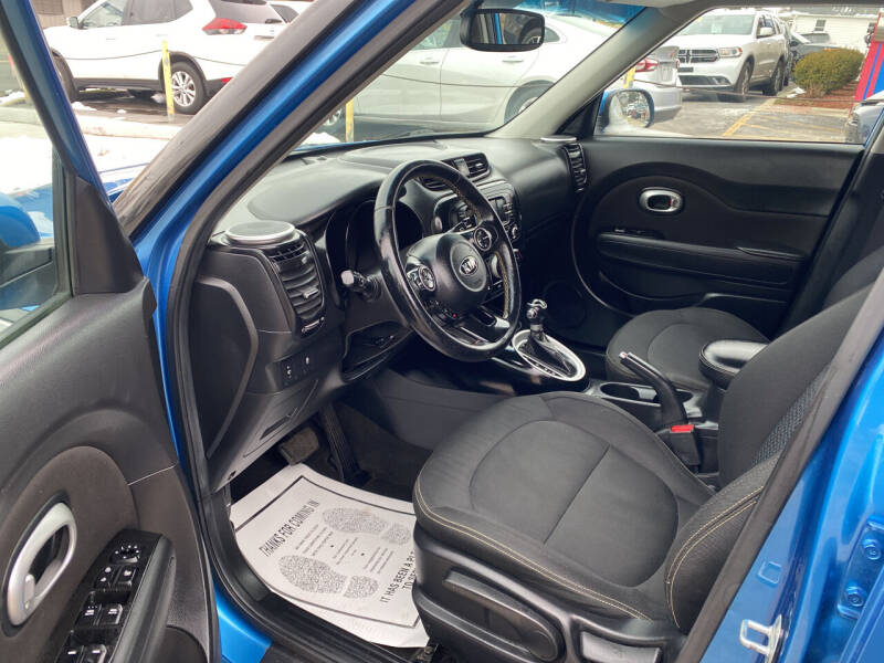 2016 Kia Soul +