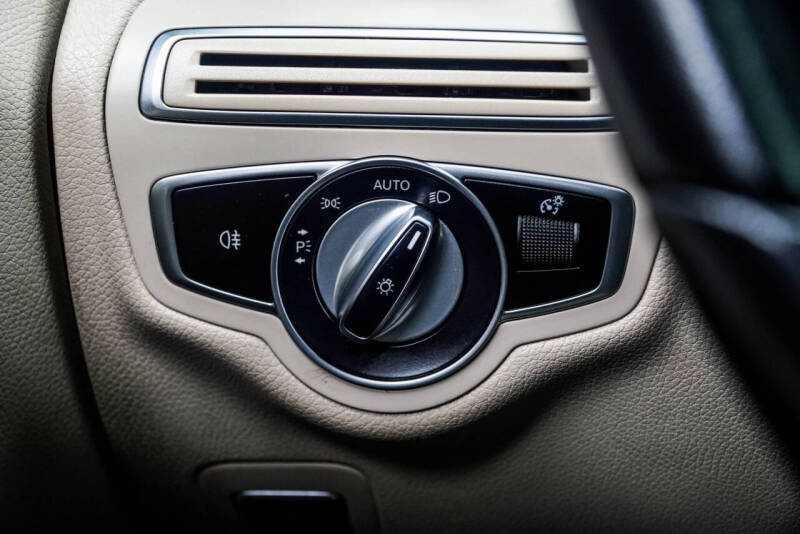 2020 Mercedes-Benz C-Class C 300