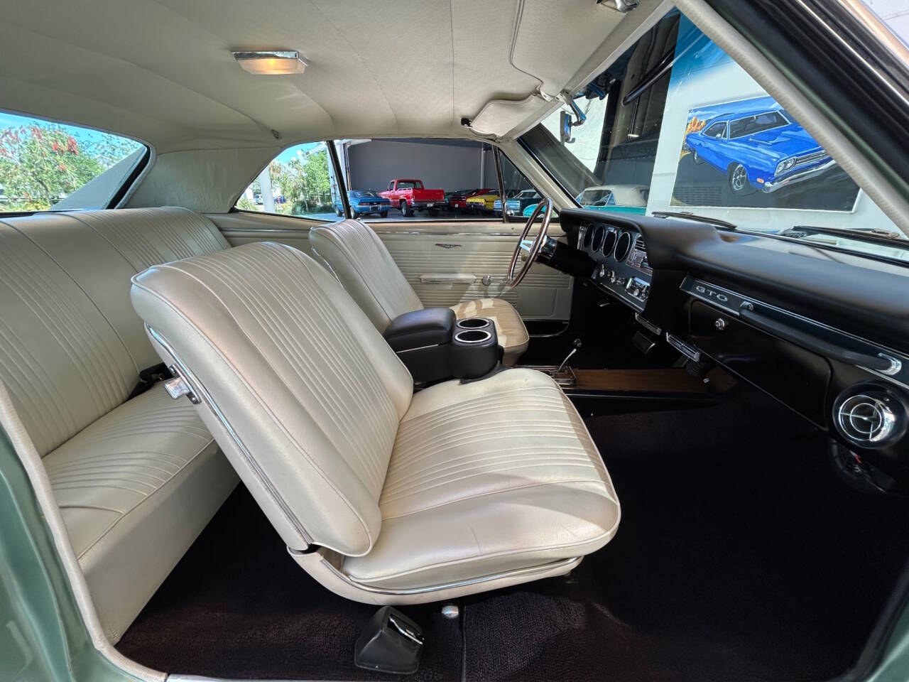 1967 Pontiac GTO 28