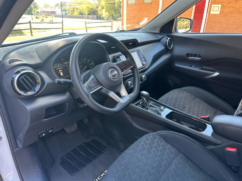 2023 Nissan Kicks SV