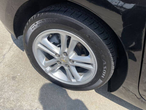 2017 Chevrolet Cruze LT Auto