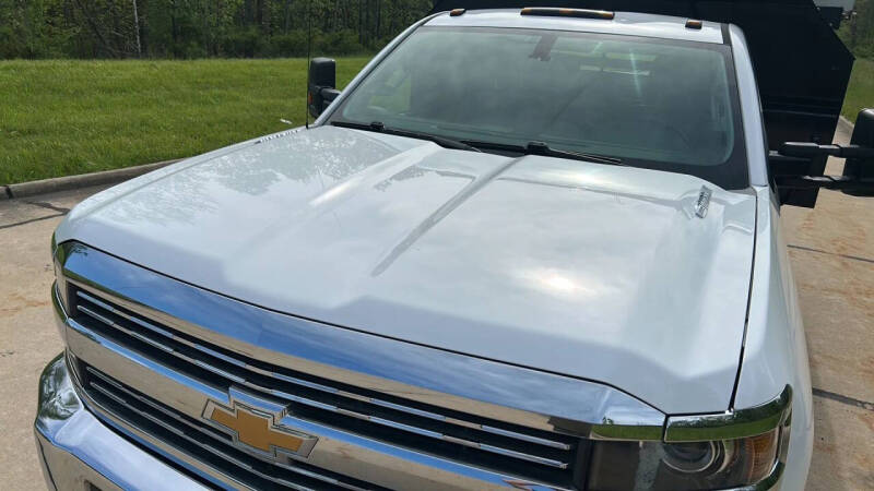 2015 Chevrolet Silverado 3500HD CC