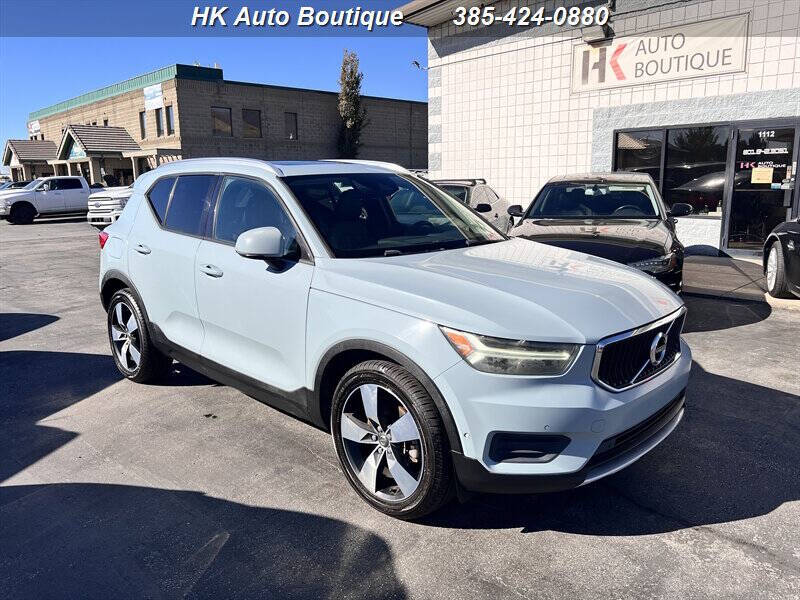 2019 Volvo XC40 T5 Momentum