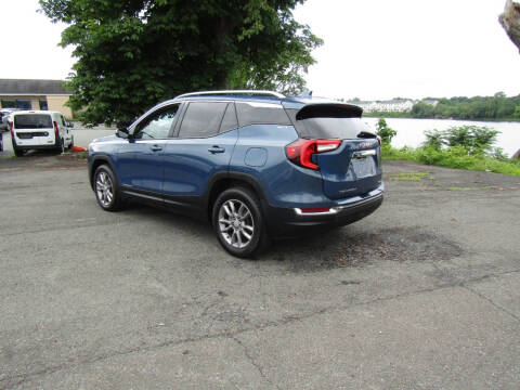 2024 GMC Terrain SLT