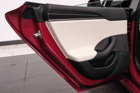 2021 Tesla Model S Plaid