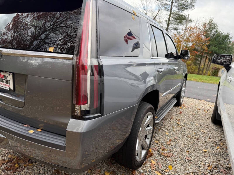 2018 Cadillac Escalade Luxury