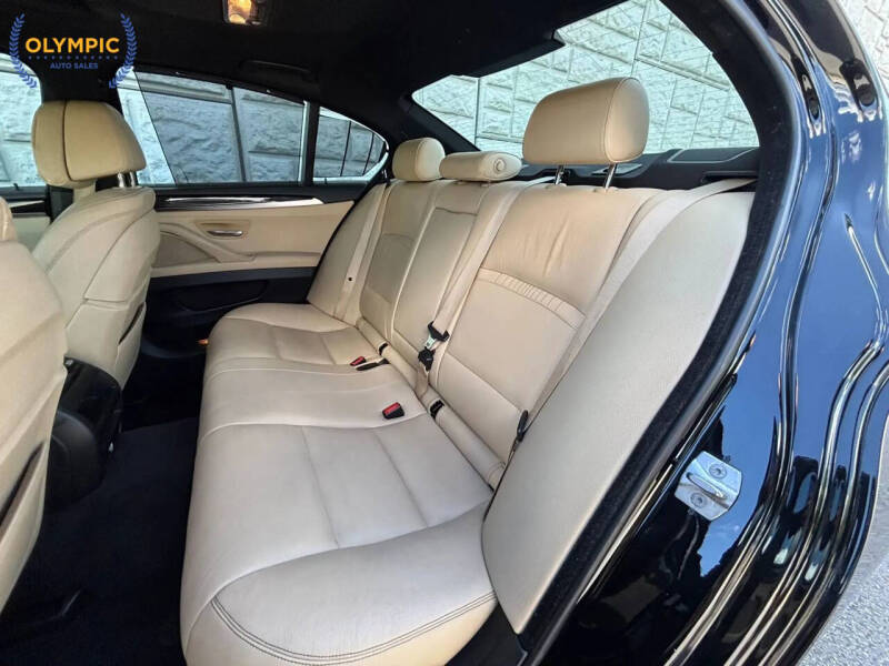 2016 BMW 5 Series 528i