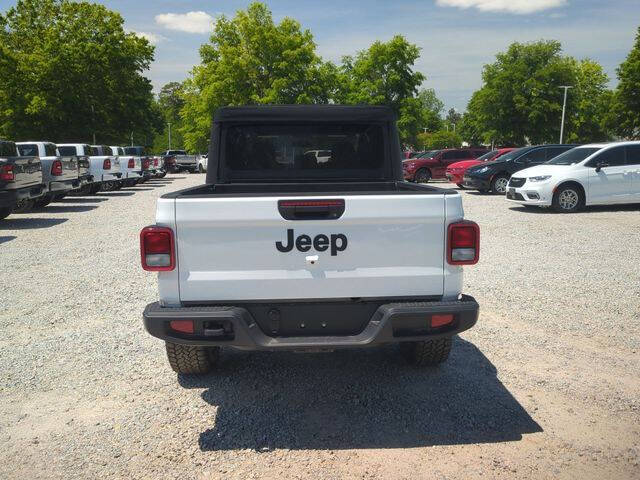 2025 Jeep Gladiator NightHawk