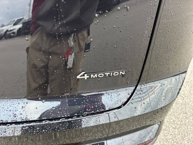 2024 Volkswagen Atlas Cross Sport SE 4Motion