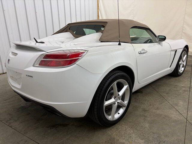 2008 Saturn SKY Red Line