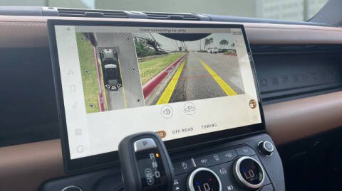 2026 Land Rover Defender 110 P400 X-Dynamic SE