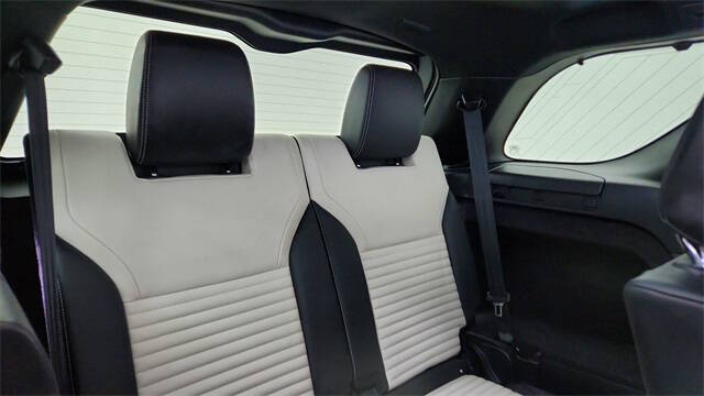 2024 Land Rover Discovery P300 Dynamic SE