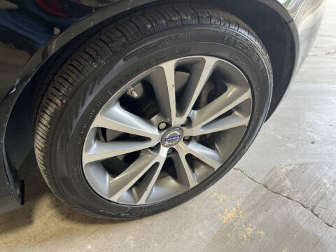 2012 Volvo C70 T5 Platinum
