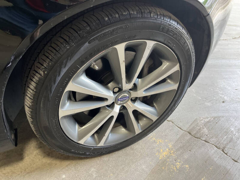 2012 Volvo C70 T5 Platinum