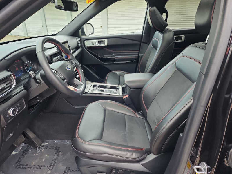2022 Ford Explorer ST-Line