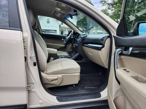 2011 Kia Sorento LX