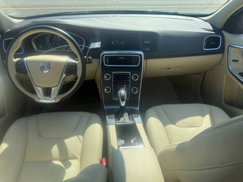 2015 Volvo V60 T5 Premier