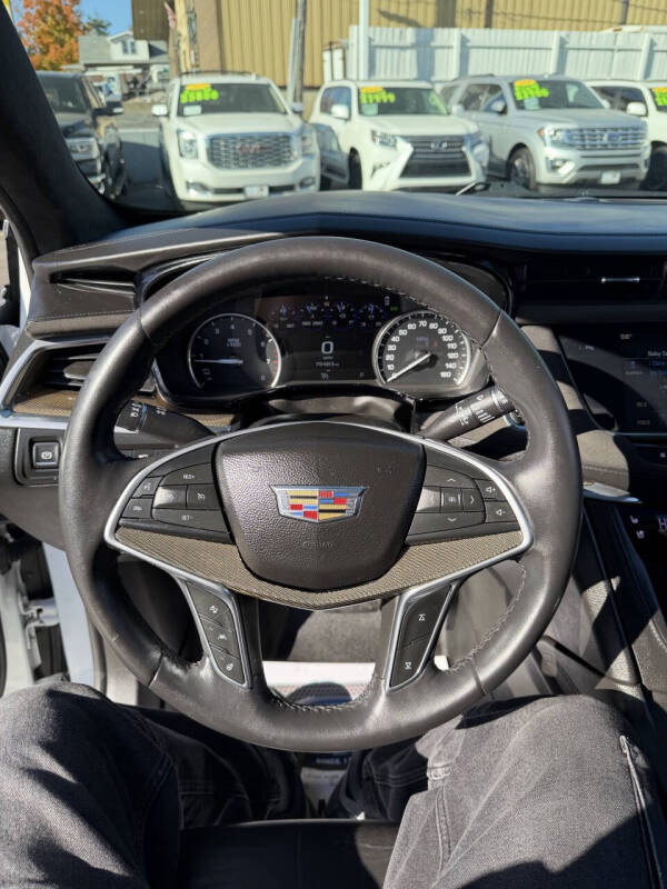 2017 Cadillac XT5 Platinum