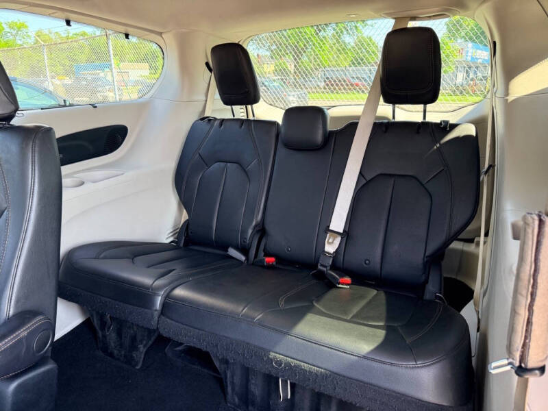 2018 Chrysler Pacifica Touring L Plus