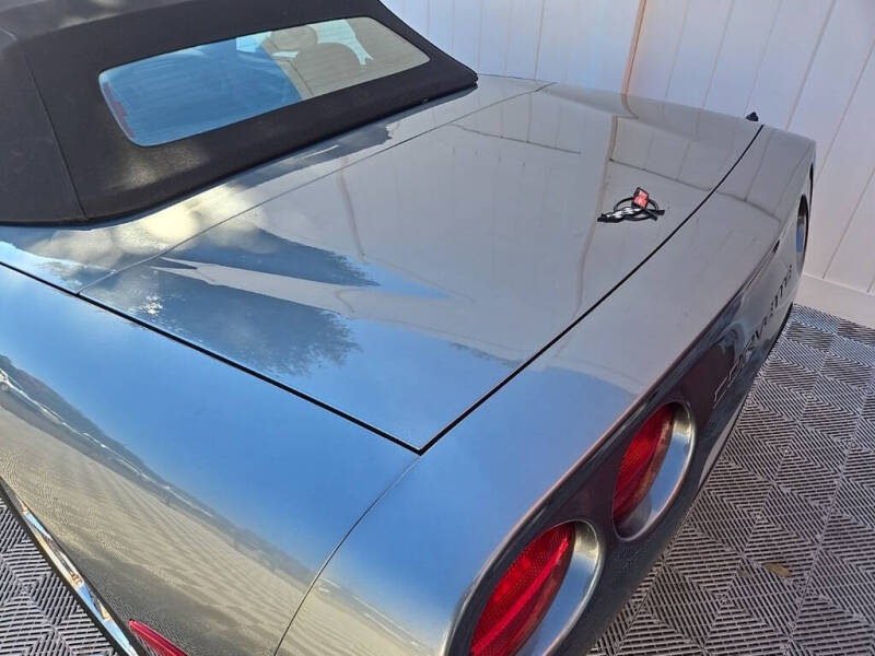 2004 Chevrolet Corvette