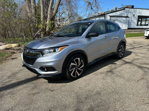 2019 Honda HR-V for sale at Family Auto Sales llc in Fenton MI