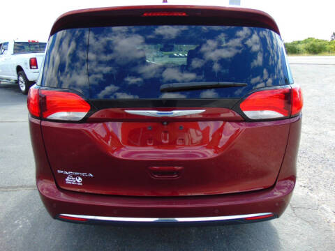 2018 Chrysler Pacifica Touring L