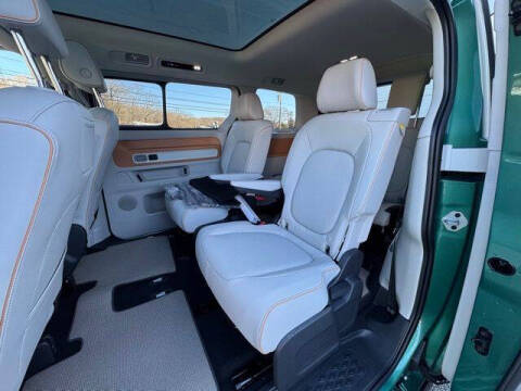 2025 Volkswagen ID. Buzz Pro S Plus 4Motion