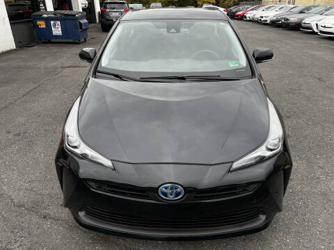 2022 Toyota Prius LE